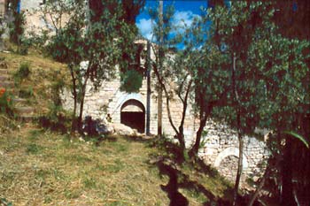 Trevi, antica chiesa di S. Costanzo "riscoperta" (1997)