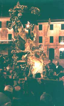 Sosta della statua in piazza Mazzini 27/1/1990-468.12