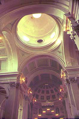 Trevi, Italy. Chiesa di S. Emiliano, interno, la cupola.
