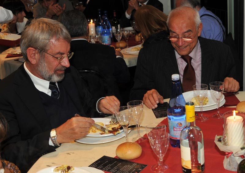 Trevi Premia il prof. Claudio Santoni - Foto
