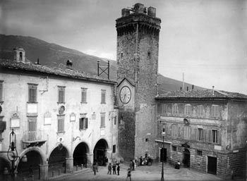 Trevi - Piazza Vittorio Emanuele