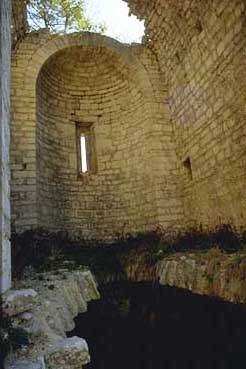 Trevi, Italy. Manciano, Chiesa di S. Stefano, Interno dell'abside.
