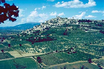 Trevi, Italy. Panorama da sud.