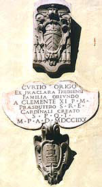 Trevi  - Facciata del Palazzo Comunale, Epigrafe di Curzio Origo 