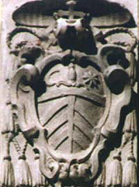 Trevi  - Facciata del Palazzo Comunale  Stemma derl Card. Origo 